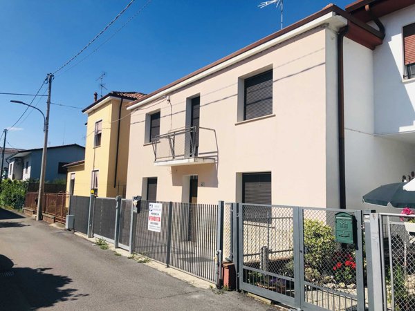 casa indipendente in vendita a Rovigo