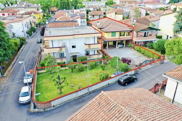 casa indipendente in vendita a Rovigo