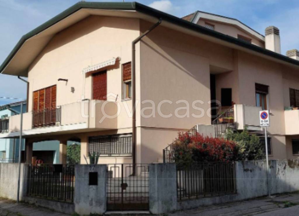 appartamento in vendita a Rovigo in zona Tassina