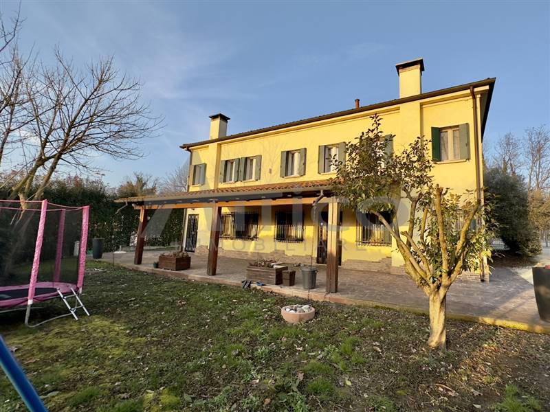 casa indipendente in vendita a Rovigo