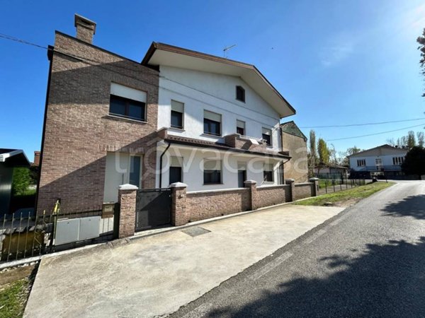 casa indipendente in vendita a Rovigo in zona Centro Storico