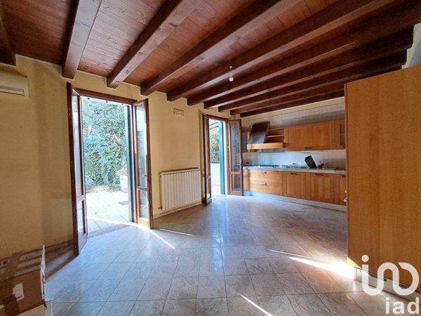 casa indipendente in vendita a Rovigo in zona Centro Storico