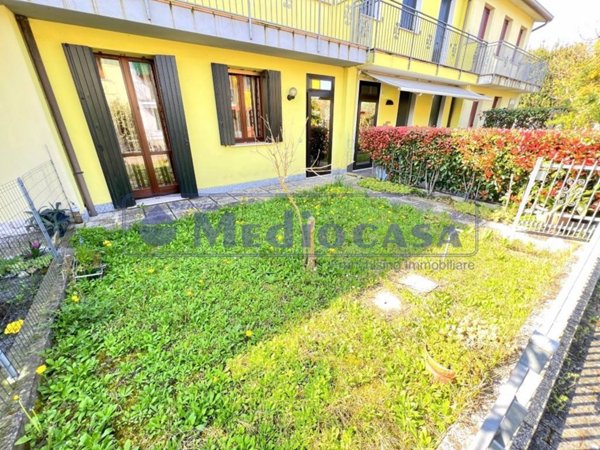 casa indipendente in vendita a Rovigo in zona Buso