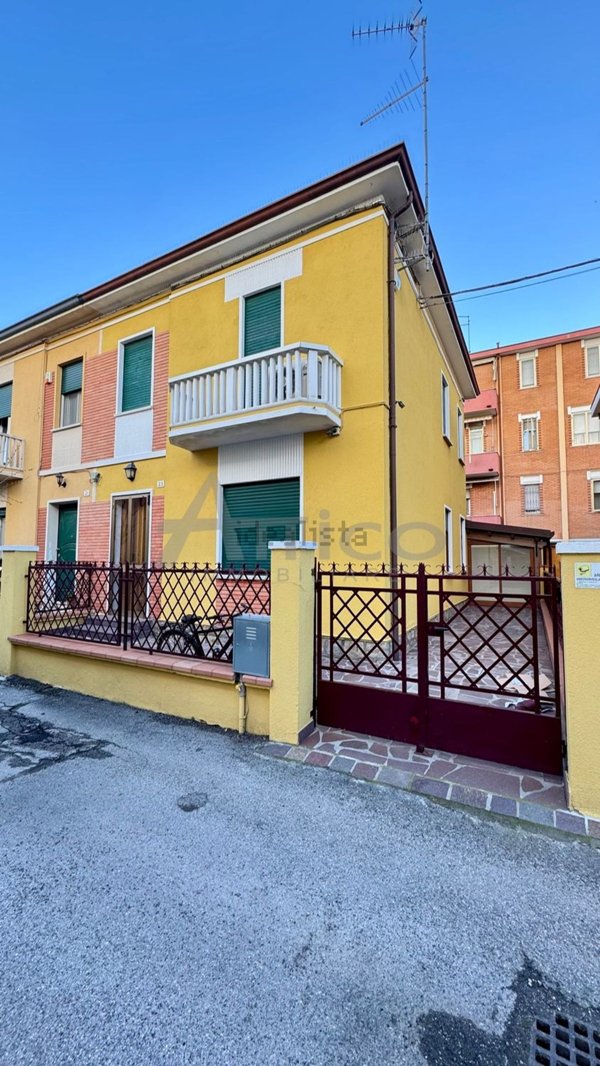 casa indipendente in vendita a Rovigo