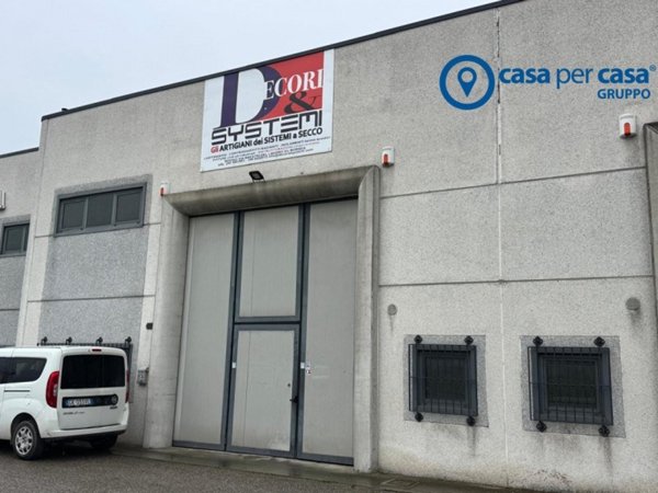locale commerciale in vendita a Rovigo in zona Borsea