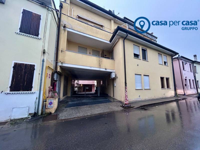 appartamento in vendita a Rovigo in zona Centro Storico