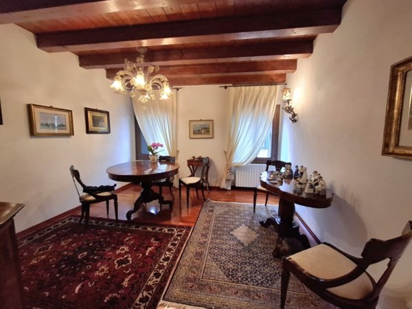casa indipendente in vendita a Rovigo in zona Centro Storico