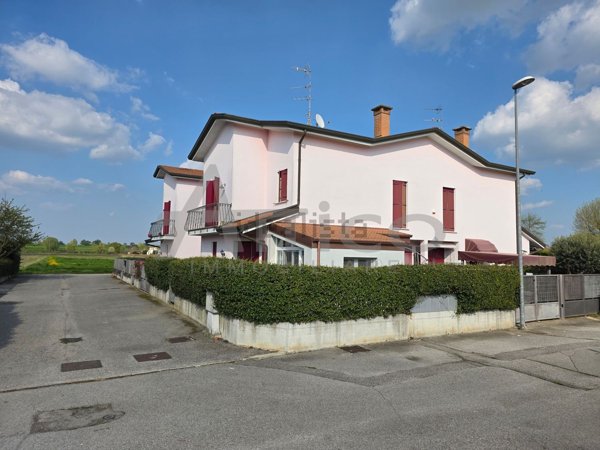 casa indipendente in vendita a Rovigo in zona Sarzano/Cantonazzo