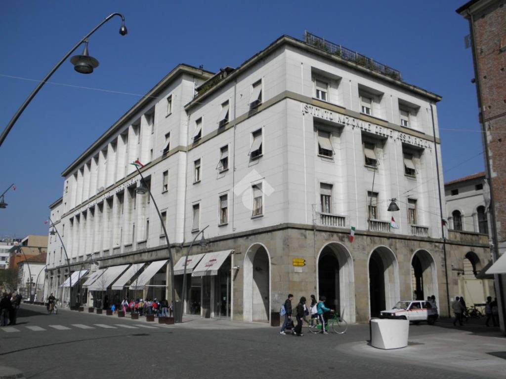 appartamento in vendita a Rovigo in zona Centro Storico