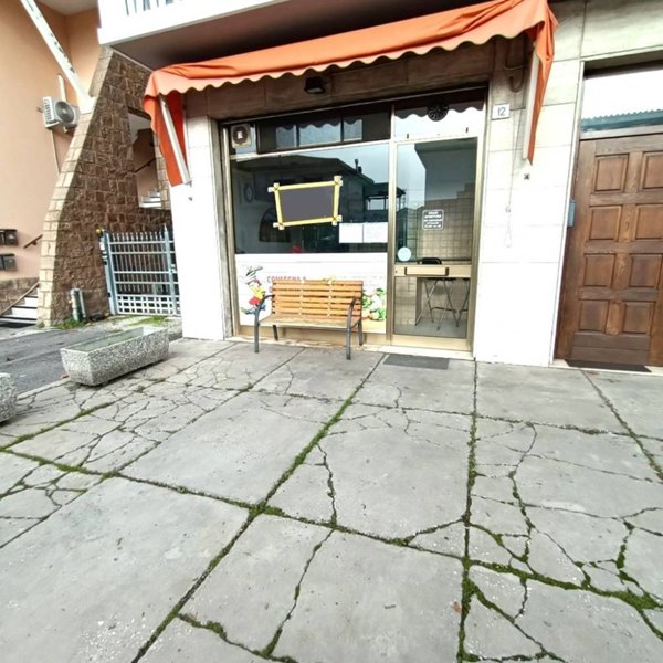 negozio in vendita a Rovigo in zona San Pio X