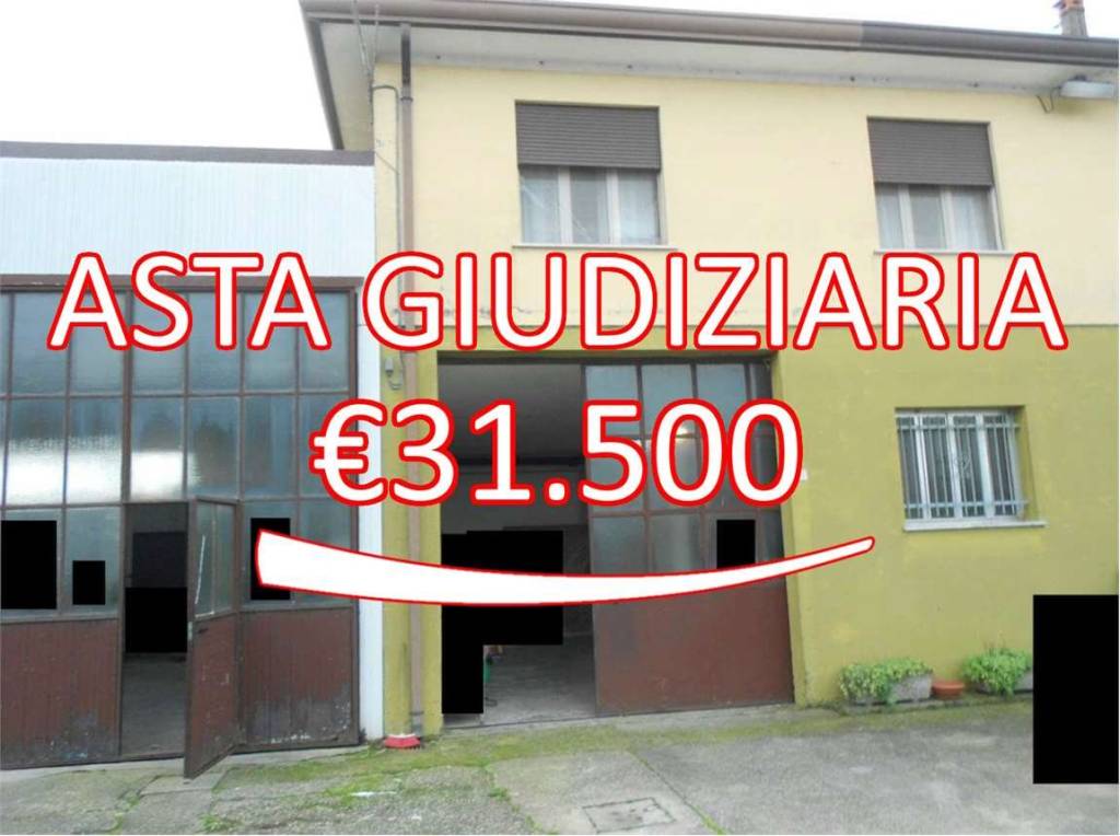 locale di sgombero in vendita a Rovigo in zona Centro Storico