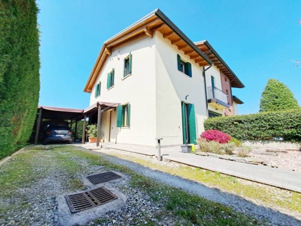 casa indipendente in vendita a Rovigo in zona Centro Storico