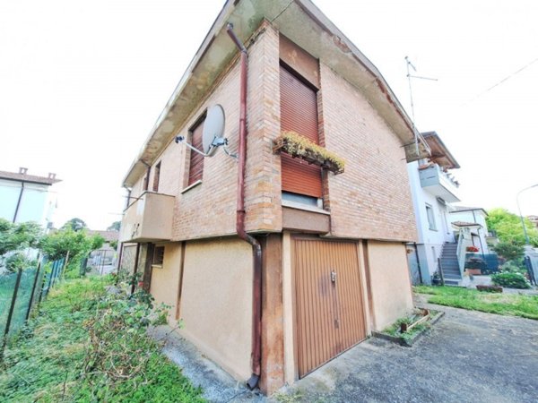 casa indipendente in vendita a Rovigo in zona Centro Storico