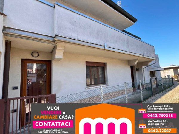 casa indipendente in vendita a Rovigo in zona Commenda