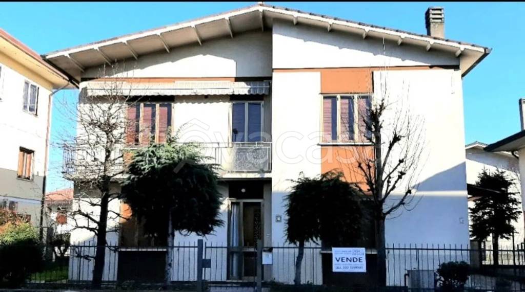 casa indipendente in vendita a Rovigo in zona Borsea