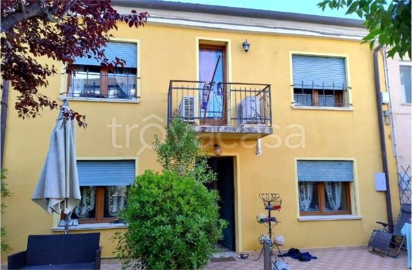 appartamento in vendita a Rovigo in zona San Bartolomeo