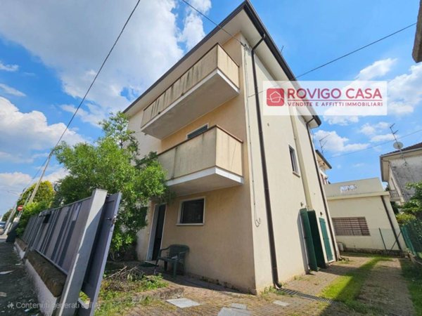 casa indipendente in vendita a Rovigo in zona Commenda