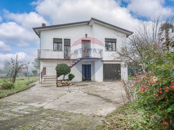casa indipendente in vendita a Rovigo in zona Sant'Apollinare