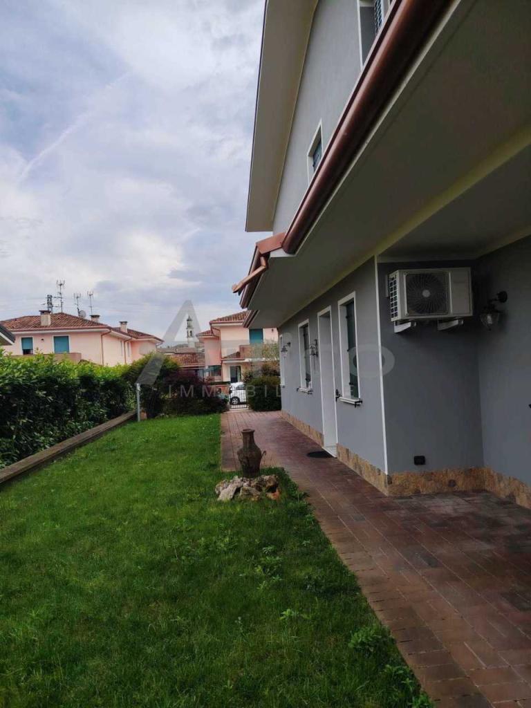 casa indipendente in vendita a Rovigo