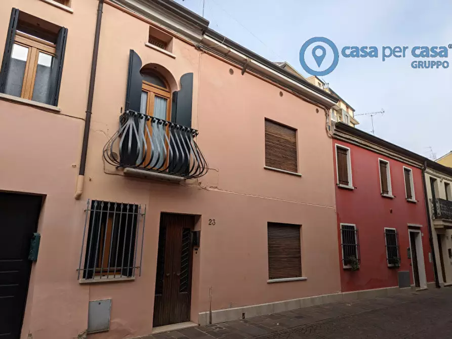 casa indipendente in vendita a Rovigo in zona Centro Storico