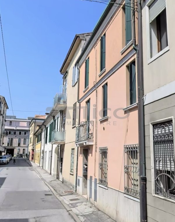 appartamento in vendita a Rovigo in zona Centro Storico