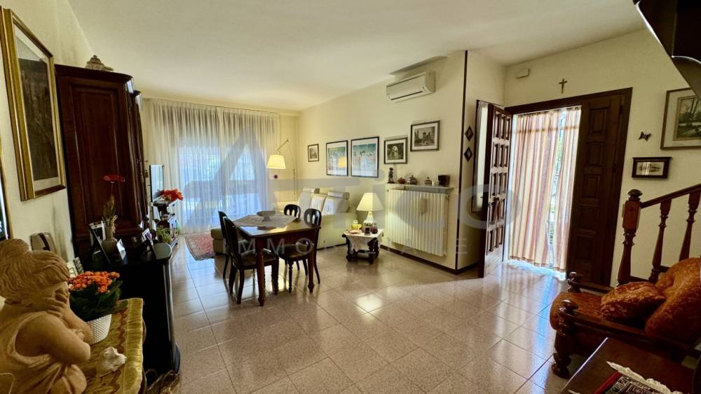 casa indipendente in vendita a Rovigo in zona Centro Storico