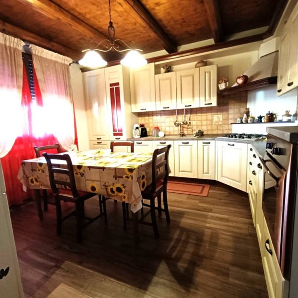 casa indipendente in vendita a Rovigo in zona Boara Polesine