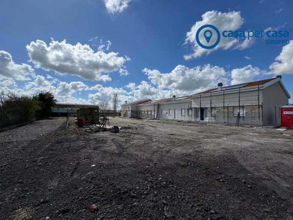 casa indipendente in vendita a Rovigo in zona Commenda