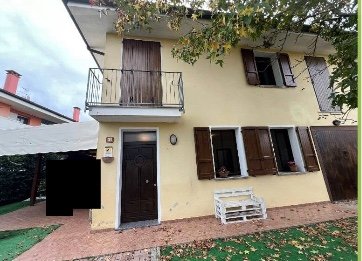 casa semindipendente in vendita a Rovigo in zona Boara Polesine