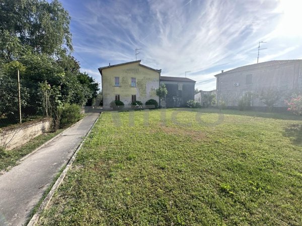 casa indipendente in vendita a Rovigo
