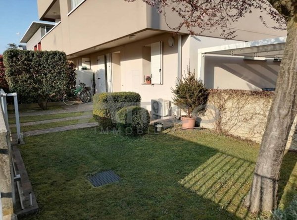 appartamento in vendita a Rovigo in zona Tassina