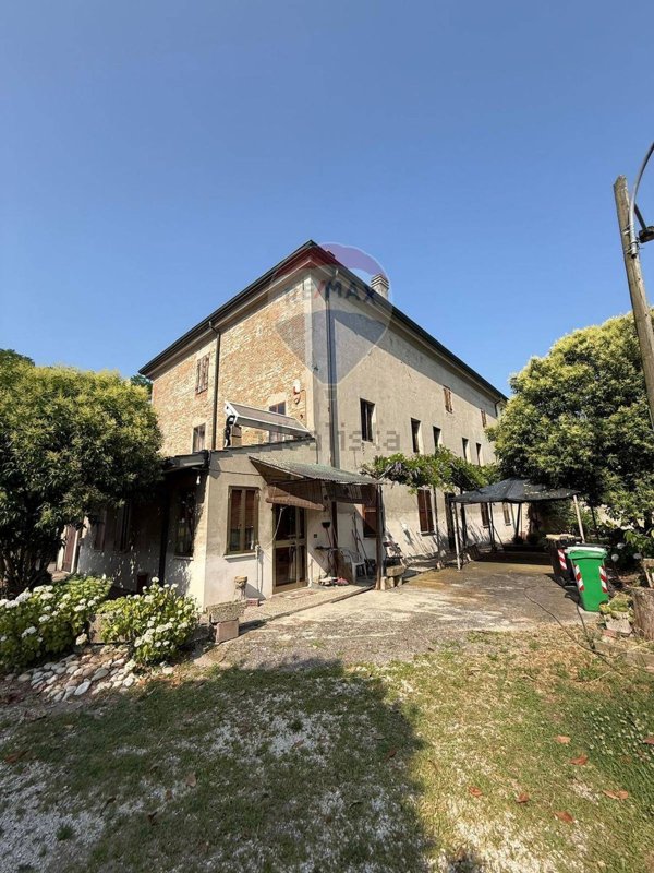 casa semindipendente in vendita a Rovigo