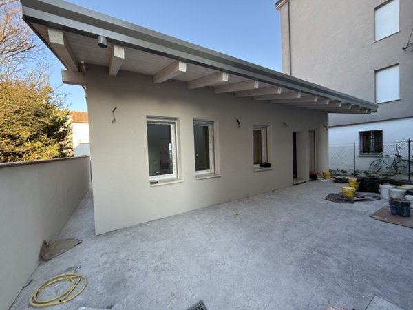 casa indipendente in vendita a Rovigo in zona Centro Storico