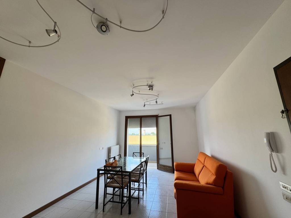 appartamento in vendita a Rovigo in zona Granzette