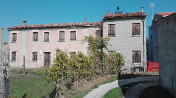 casa indipendente in vendita a Rovigo in zona Granzette