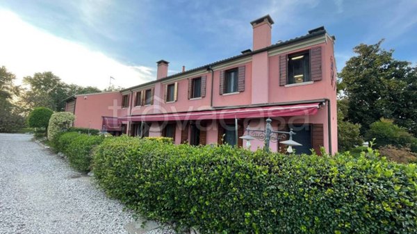 negozio in vendita a Rovigo
