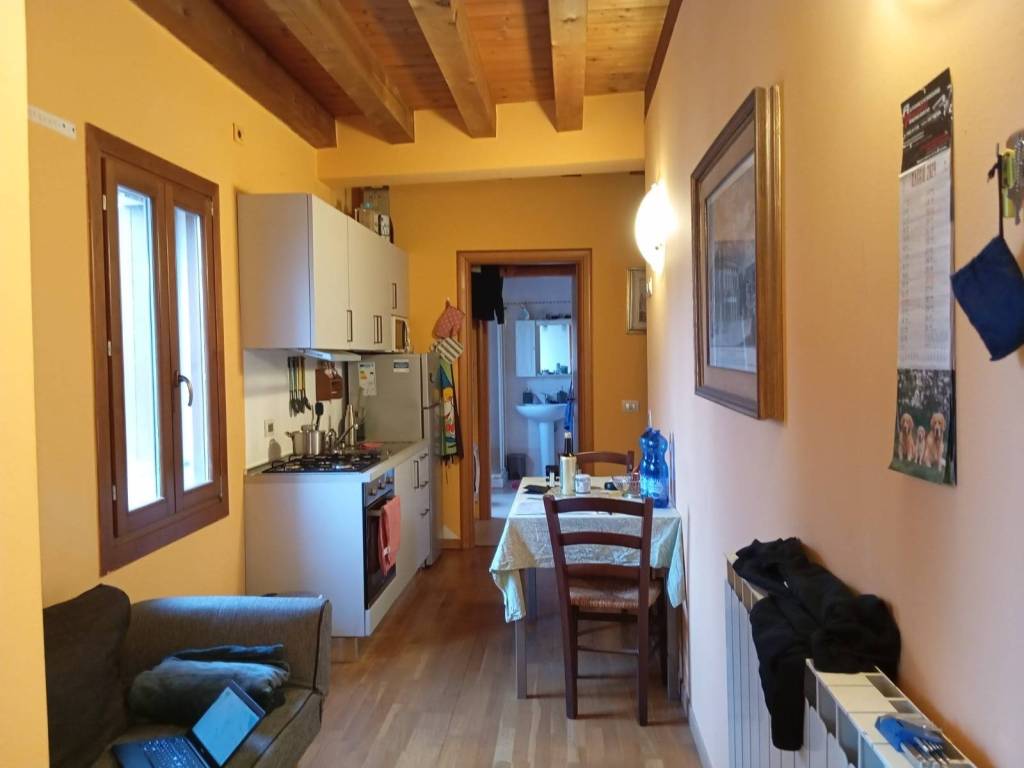 appartamento in vendita a Rovigo in zona Commenda