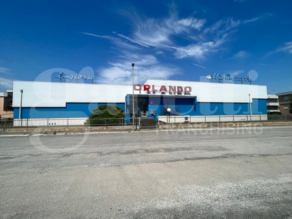 locale di sgombero in vendita a Rovigo