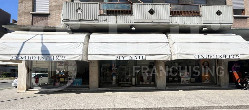 negozio in vendita a Rovigo