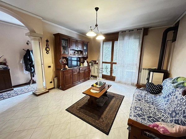 casa indipendente in vendita a Rovigo in zona Mardimago