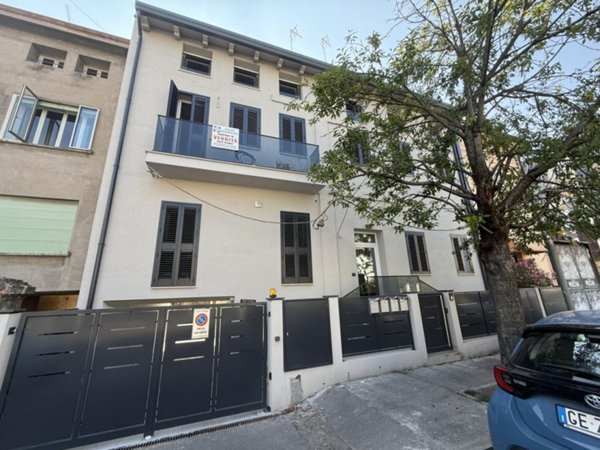 appartamento in vendita a Rovigo in zona Commenda