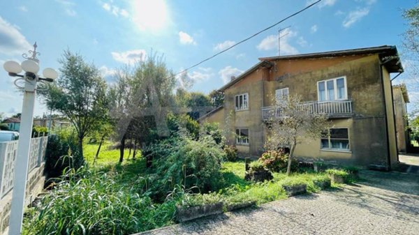 casa indipendente in vendita a Rovigo in zona Centro Storico