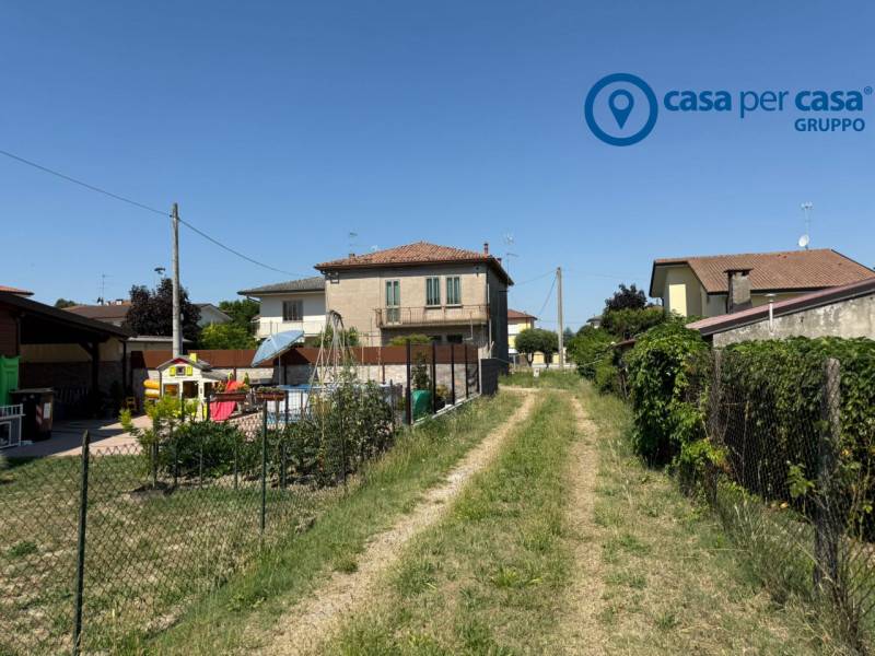 casa indipendente in vendita a Rovigo in zona Borsea