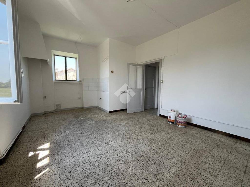 appartamento in vendita a Rovigo in zona Concadirame