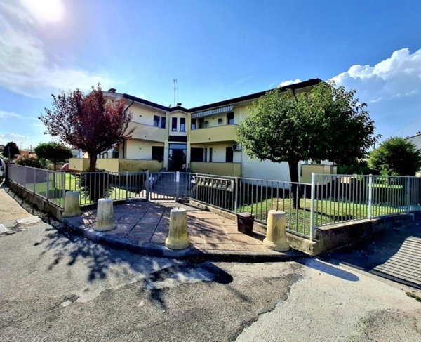 appartamento in vendita a Rovigo in zona Boara Polesine