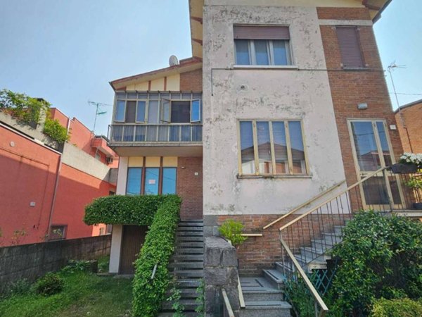 appartamento in vendita a Rovigo in zona Commenda