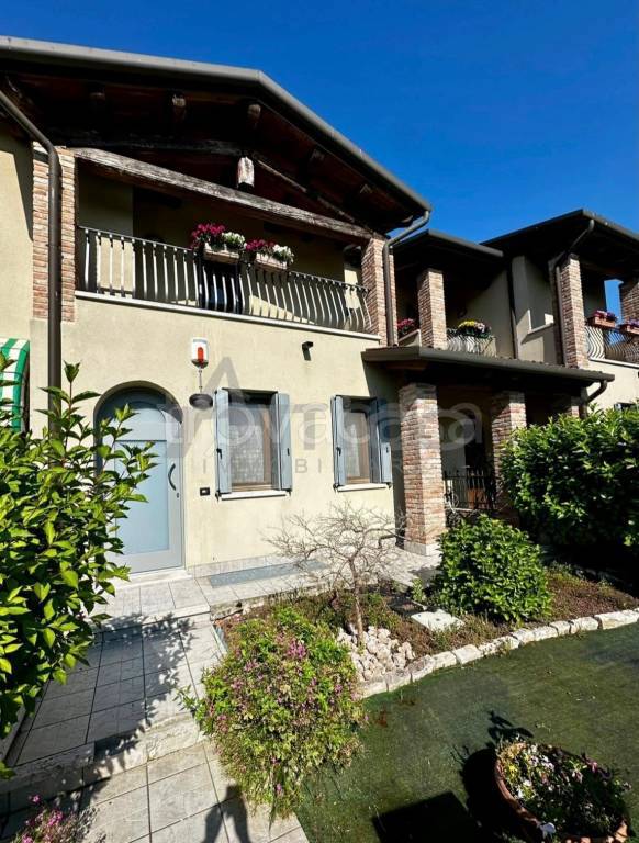 casa indipendente in vendita a Rovigo in zona San Pio X
