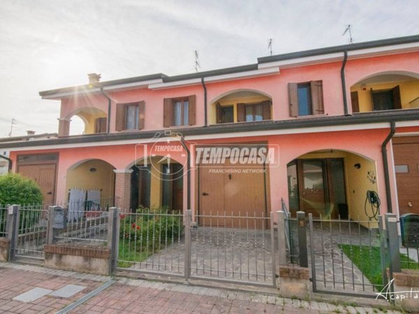 casa indipendente in vendita a Rovigo in zona Sarzano/Cantonazzo