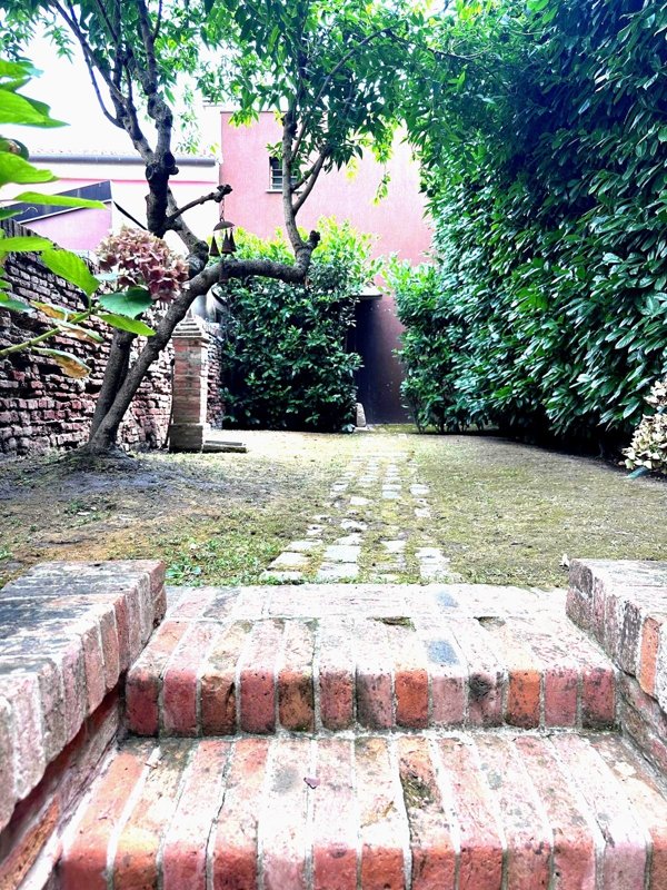 casa indipendente in vendita a Rovigo in zona Centro Storico