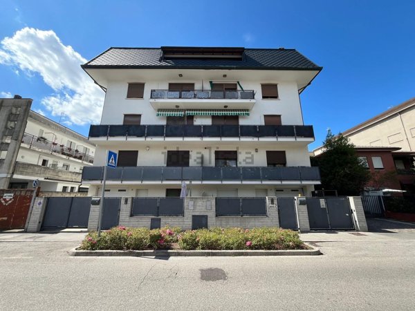 appartamento in vendita a Rovigo in zona Centro Storico